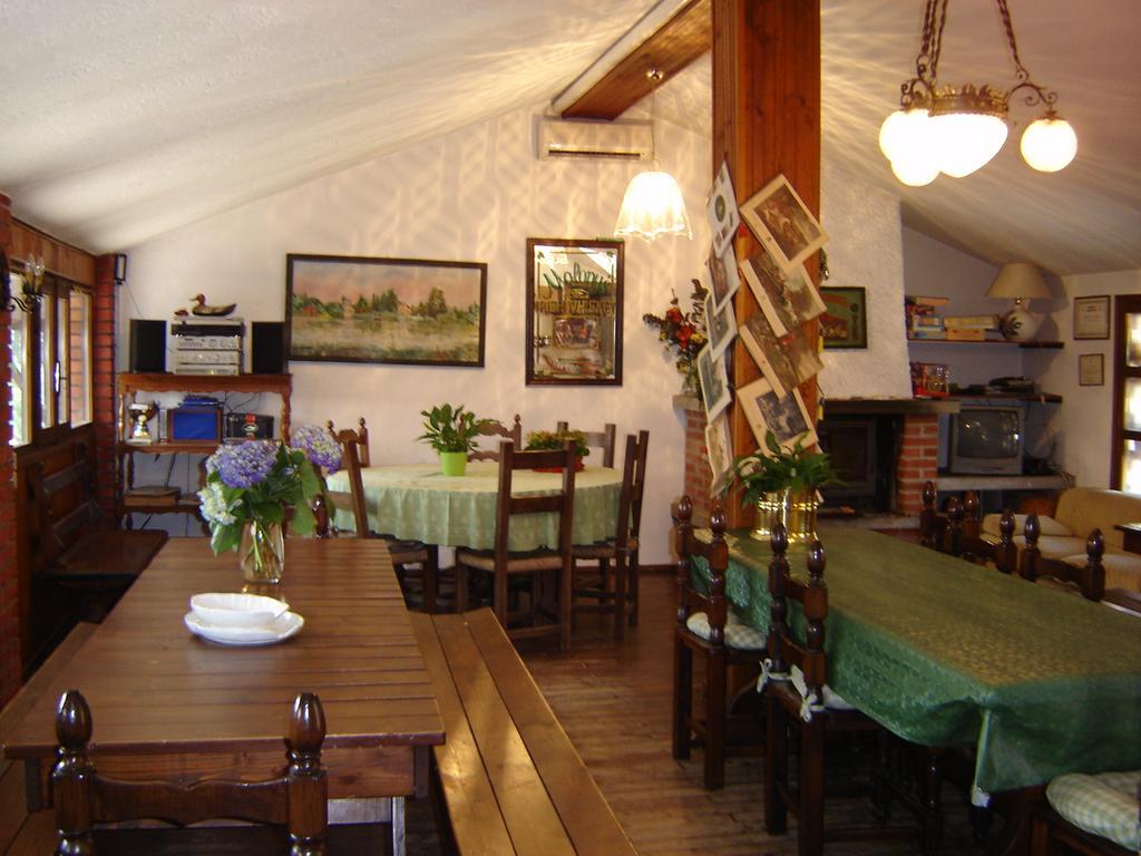 ורג'אטה Agriturismo La Garzonera מראה חיצוני תמונה